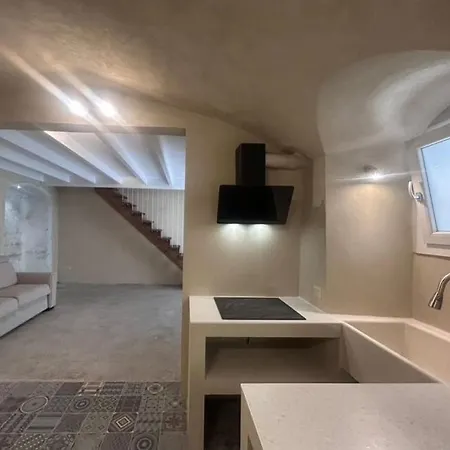 Suite1983 公寓 加拉蒂纳