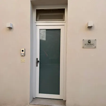 Suite1983 דירה גלאטינה
