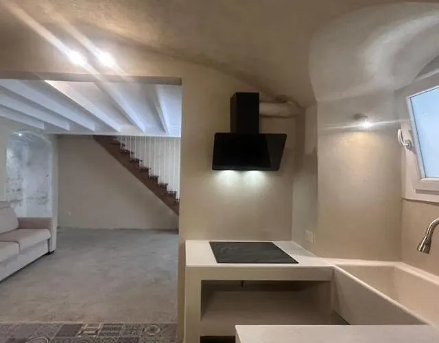 Suite1983 公寓 加拉蒂纳